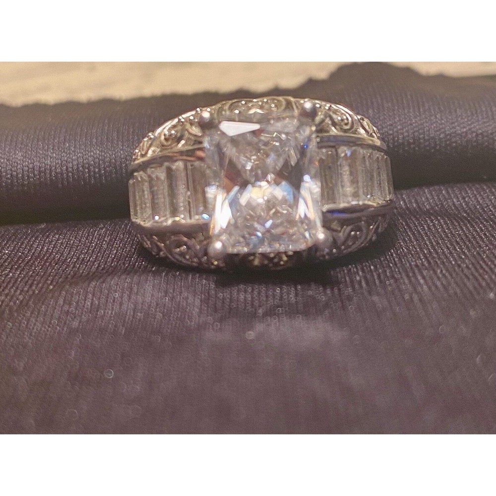 ❌sold❌KAY JEWELERS zirconia ACCENT STERLING SILVER COCKTAIL  Wedding RING 6 1/2